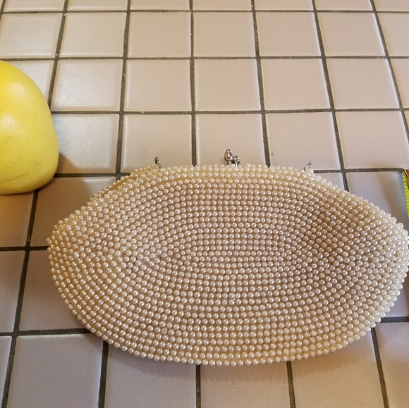 Vintage seed pearl wristlet style purse. - Picture 4 of 5